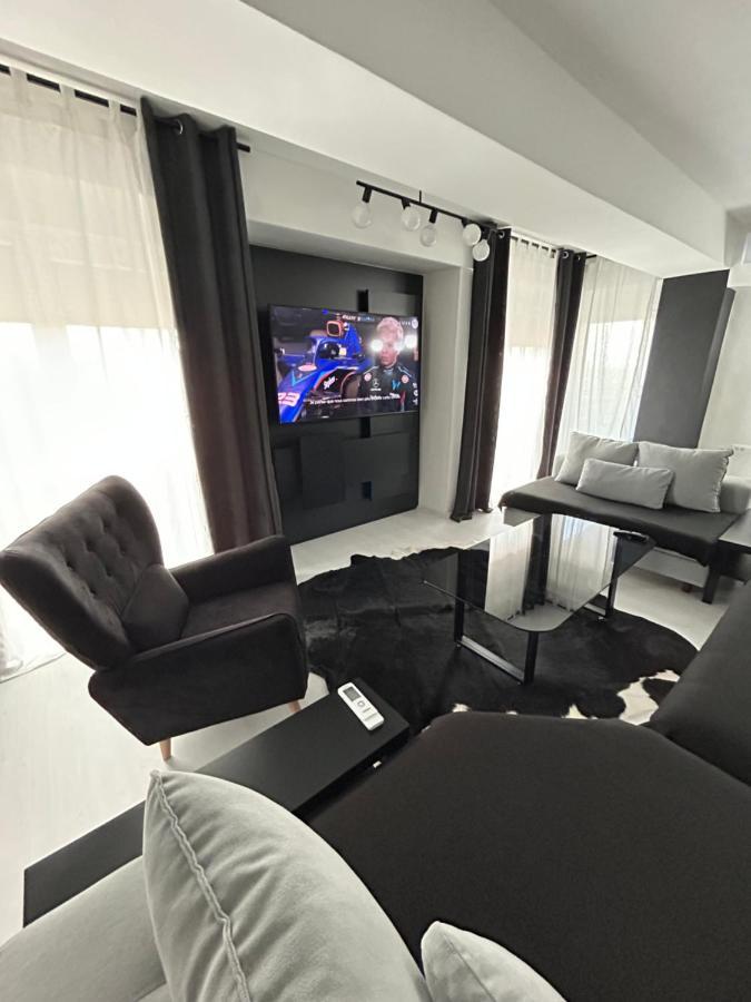 Sandev Apartments Black&White Štip Extérieur photo